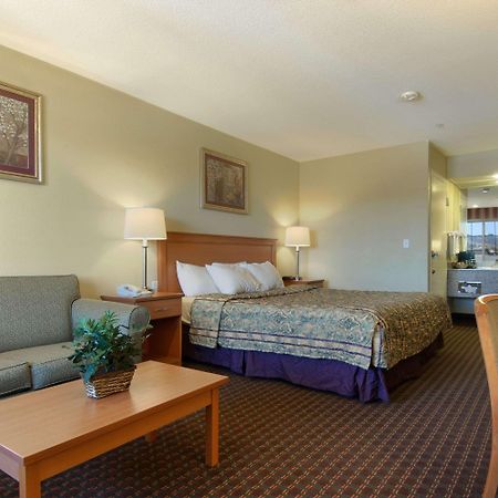 Days Inn By Wyndham Hayward Airport Номер фото