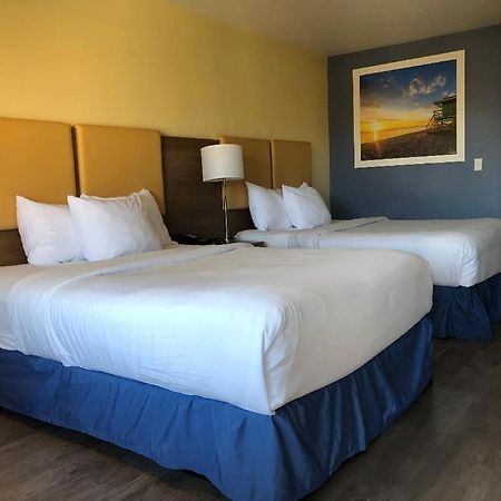 Days Inn By Wyndham Hayward Airport Екстер'єр фото