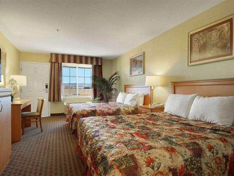 Days Inn By Wyndham Hayward Airport Екстер'єр фото